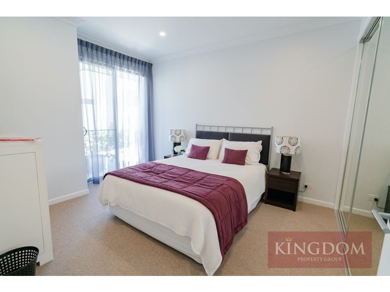 2137 Beaufort Way, Hope Island QLD 4212
