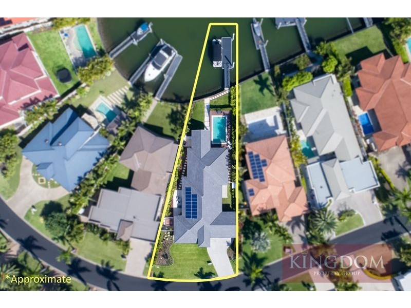 2137 Beaufort Way, Hope Island QLD 4212