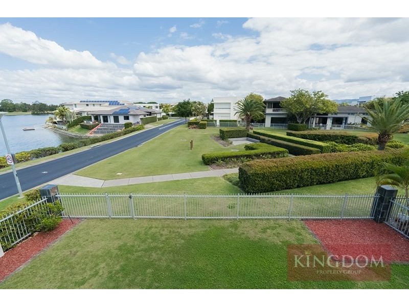 6020 Lucerne Circuit, Hope Island QLD 4212