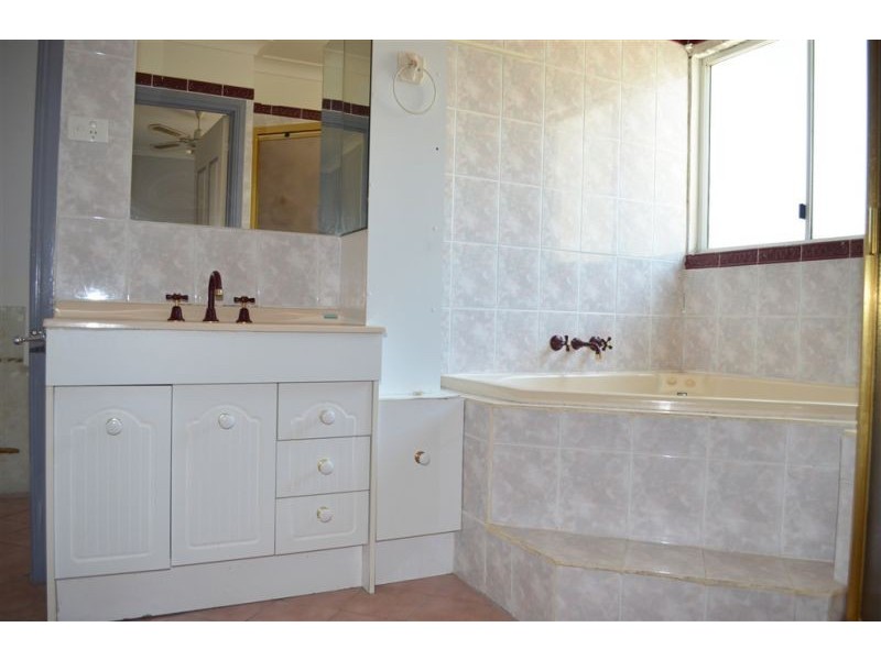 67 Ernest St, Margate QLD 4019