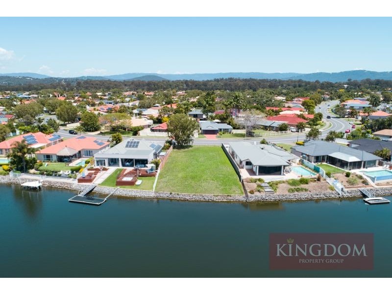 82 Monterey Keys Drive, Helensvale QLD 4212