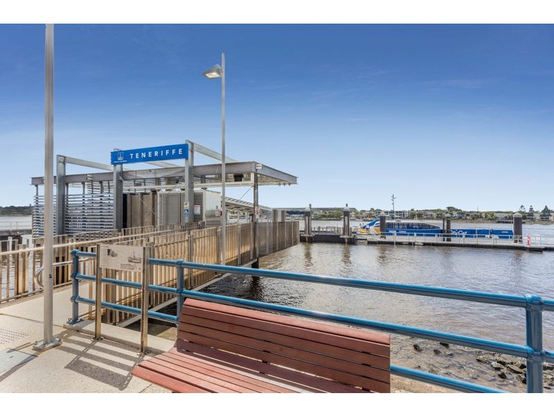 139 Commercial Rd, Teneriffe QLD 4005