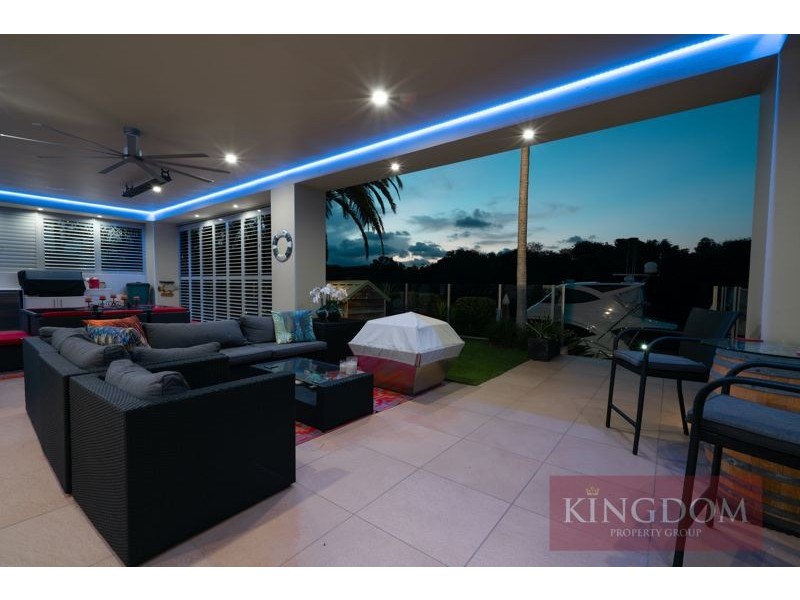 2504 Cressbrook Drive, Hope Island QLD 4212