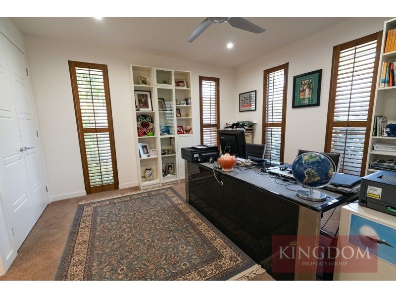 2504 Cressbrook Drive, Hope Island QLD 4212