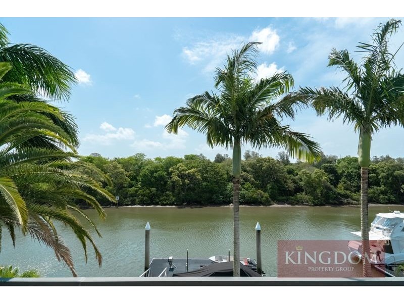 2504 Cressbrook Drive, Hope Island QLD 4212