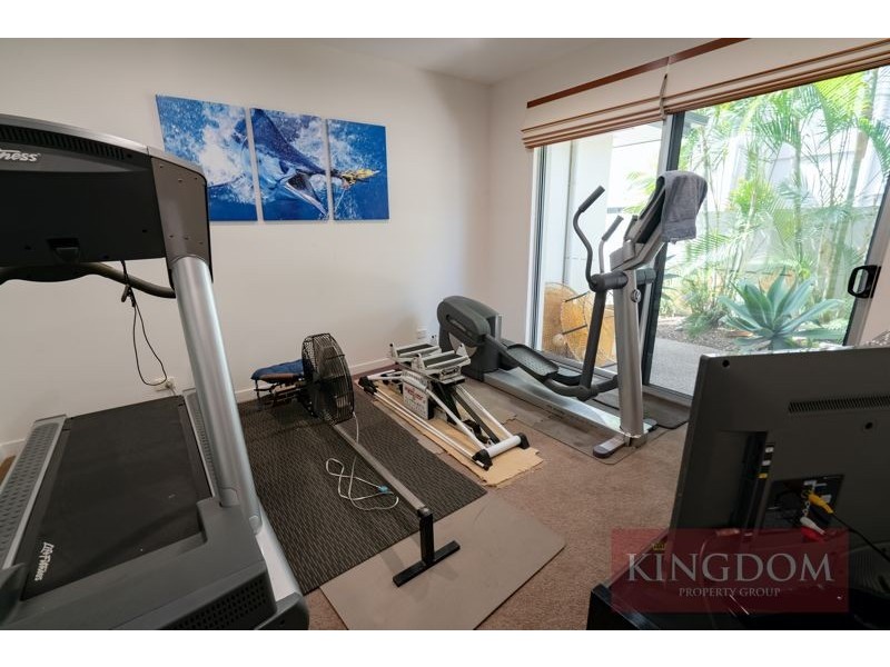 2504 Cressbrook Drive, Hope Island QLD 4212