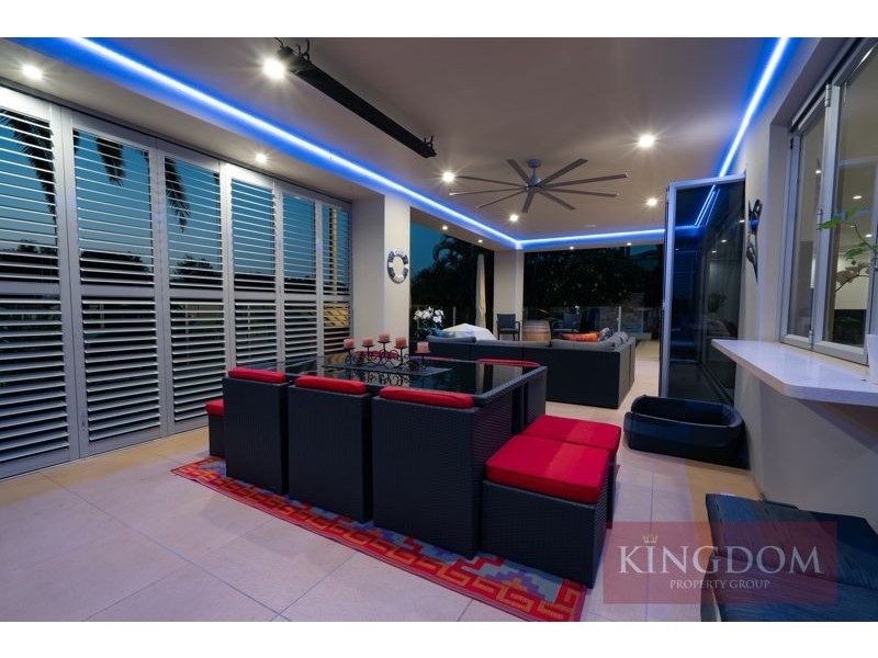 2504 Cressbrook Drive, Hope Island QLD 4212