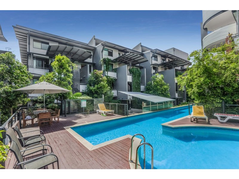 139 Commercial Rd, Teneriffe QLD 4005