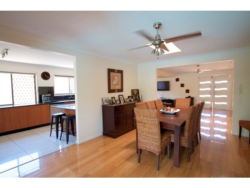 100 Griffith Road, Scarborough QLD 4020