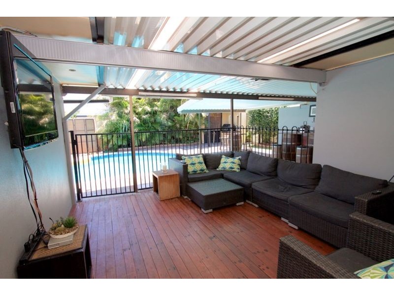 100 Griffith Road, Scarborough QLD 4020