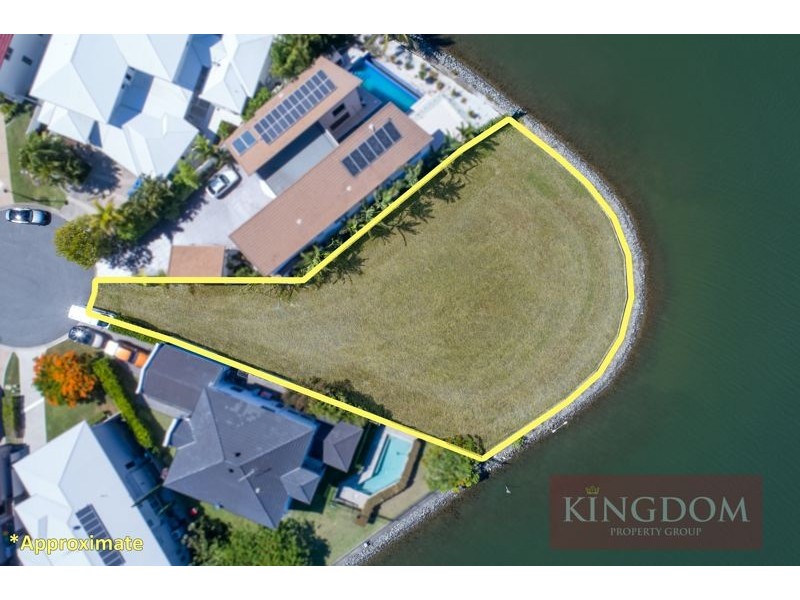 15 Pipers Point, Helensvale QLD 4212