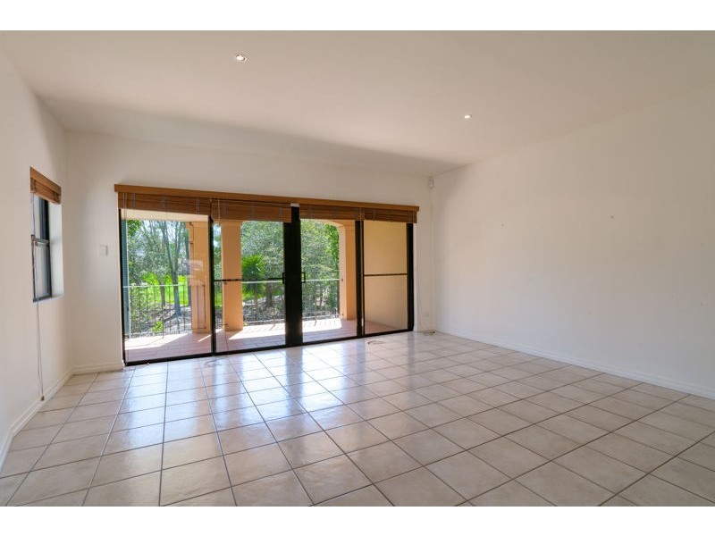 3281 Palladian Dr, Hope Island QLD 4212