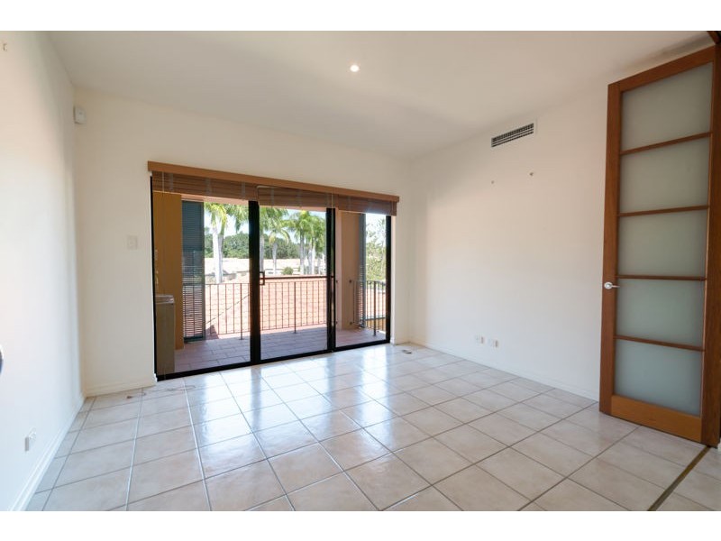 3281 Palladian Dr, Hope Island QLD 4212