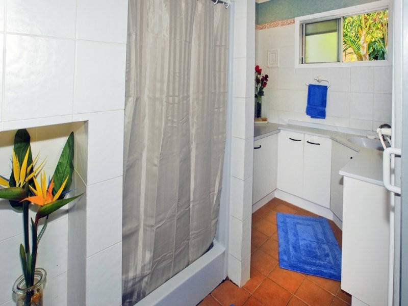 24 Palmtree Avenue, Scarborough QLD 4020