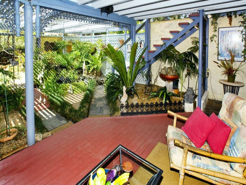 24 Palmtree Avenue, Scarborough QLD 4020