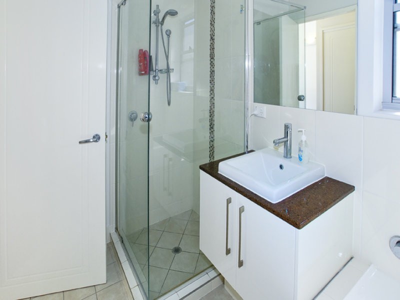 1/32 Bunton Street, Scarborough QLD 4020