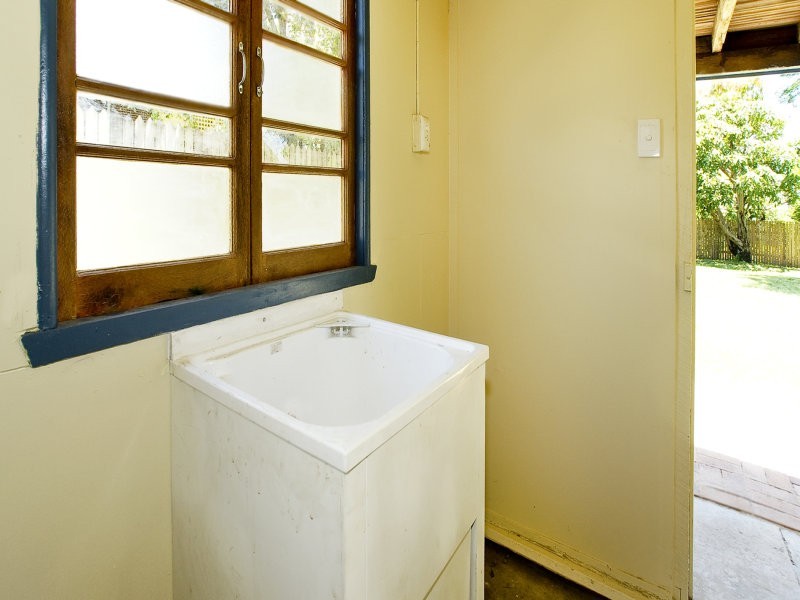 11 Range Avenue, Brighton QLD 4017