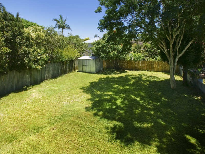 11 Range Avenue, Brighton QLD 4017
