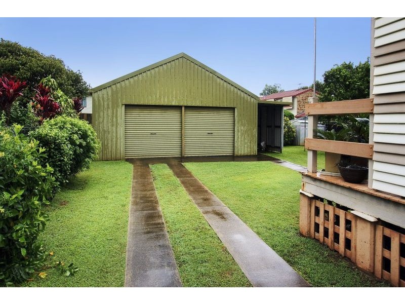 12 Queen Street, Scarborough QLD 4020