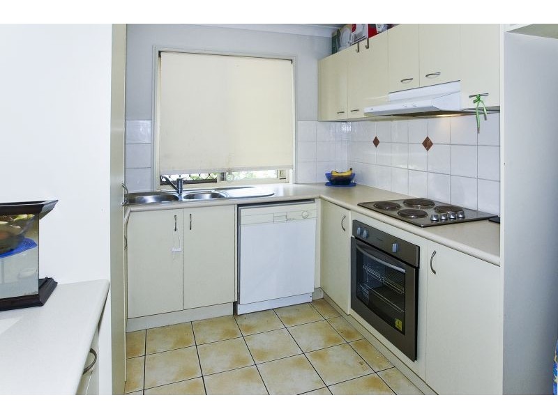 1 Tracey Street, Wynnum West QLD 4178