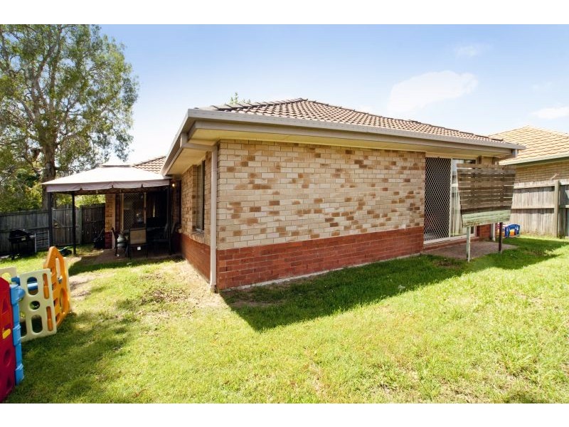 1 Tracey Street, Wynnum West QLD 4178