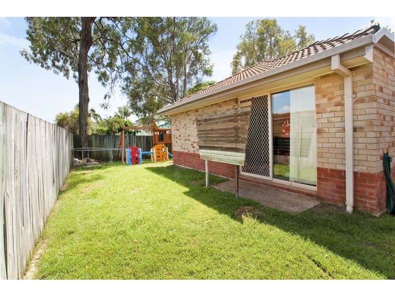 1 Tracey Street, Wynnum West QLD 4178