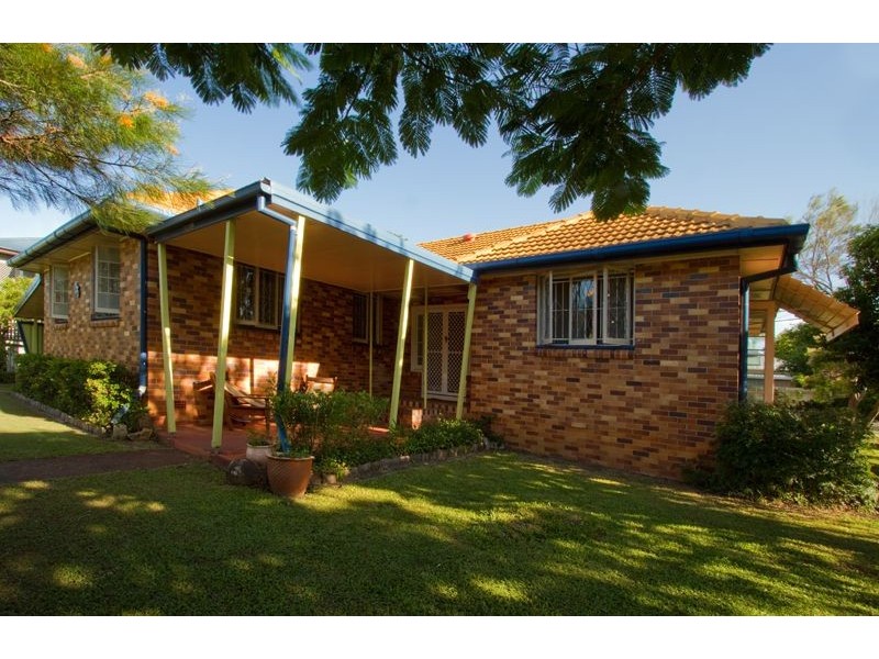 25 Pearl Street, Scarborough QLD 4020