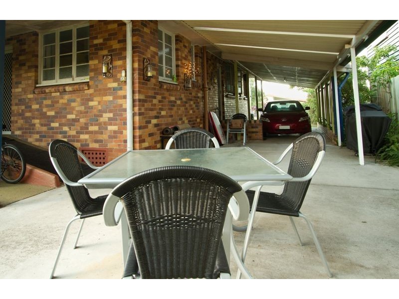 25 Pearl Street, Scarborough QLD 4020