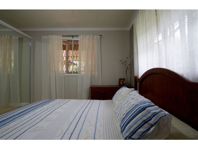 25 Pearl Street, Scarborough QLD 4020