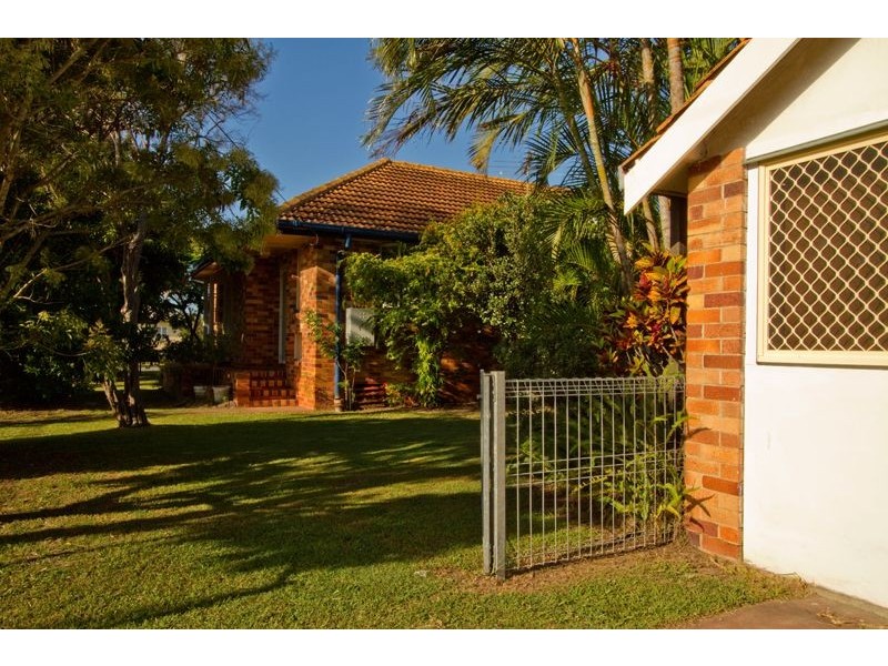 25 Pearl Street, Scarborough QLD 4020