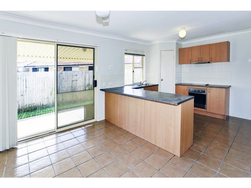 5 Nique Court, Redcliffe QLD 4020