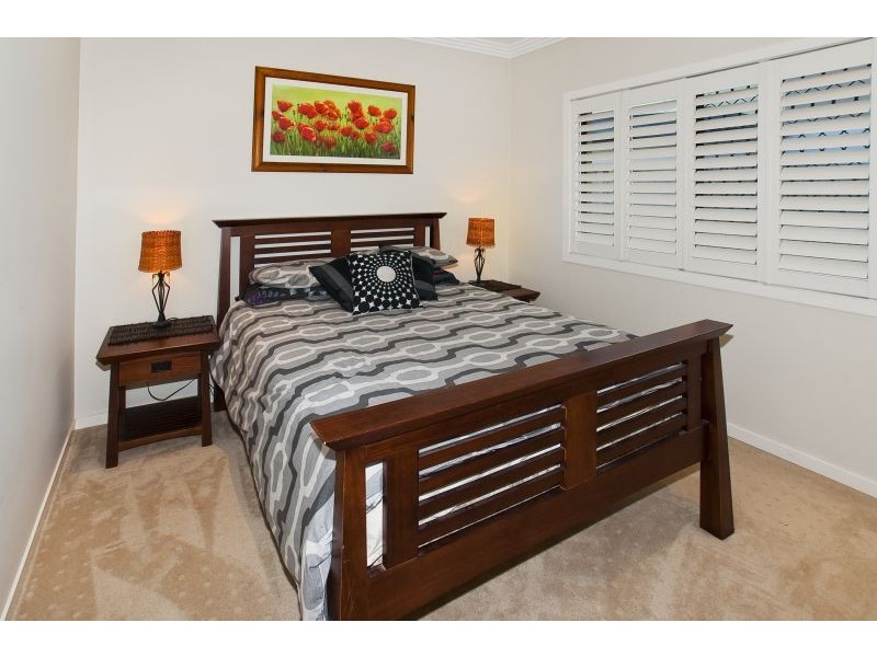 16 Skandia Court, Newport QLD 4020