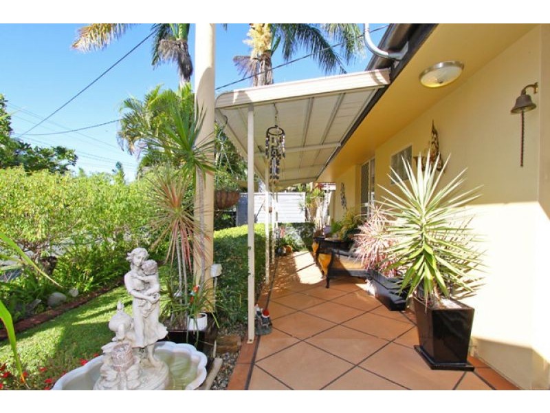 90 Gawain Rd, Bracken Ridge QLD 4017