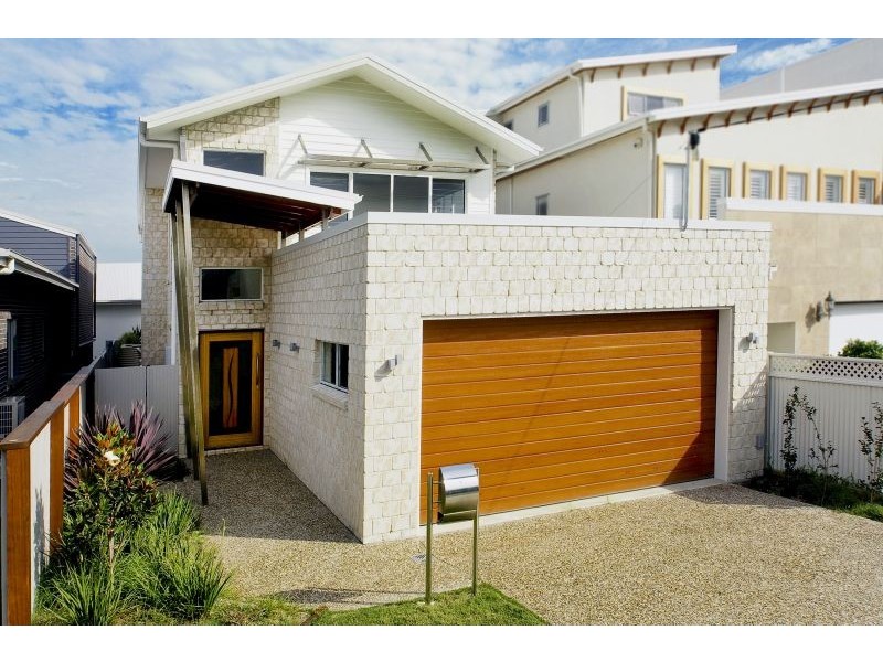 59 Seaville Avenue, Scarborough QLD 4020