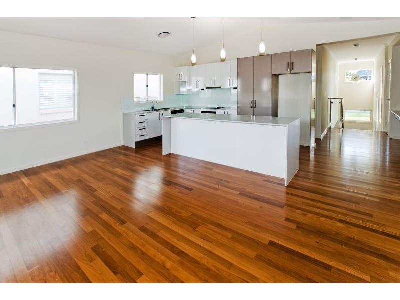 59 Seaville Avenue, Scarborough QLD 4020