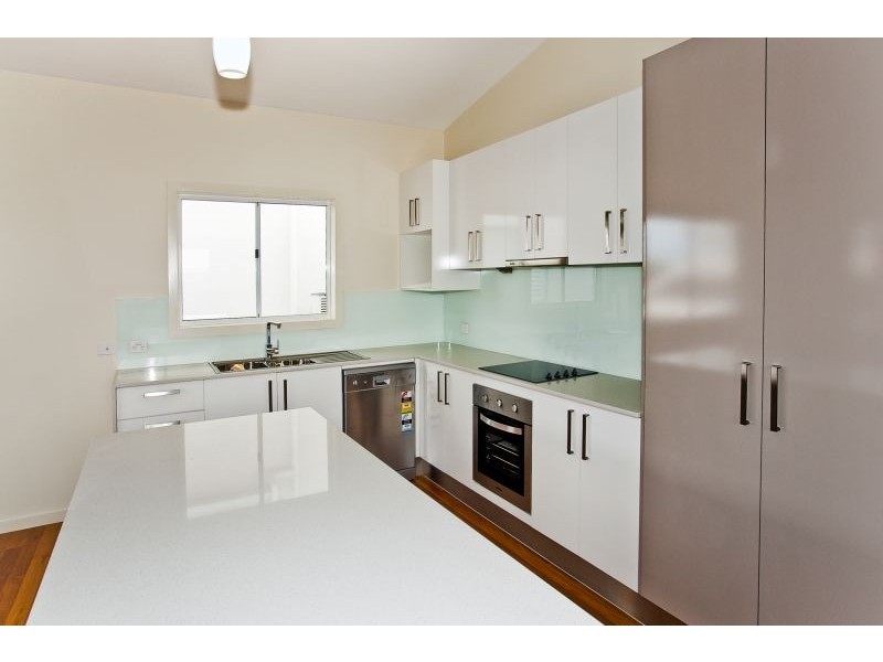 59 Seaville Avenue, Scarborough QLD 4020