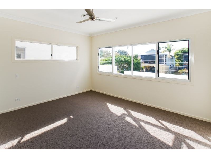 59 Seaville Avenue, Scarborough QLD 4020