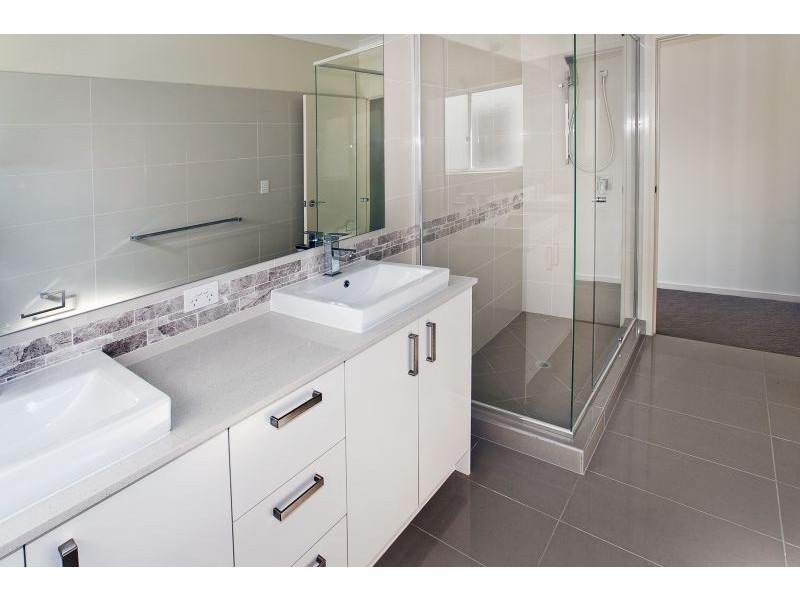 59 Seaville Avenue, Scarborough QLD 4020