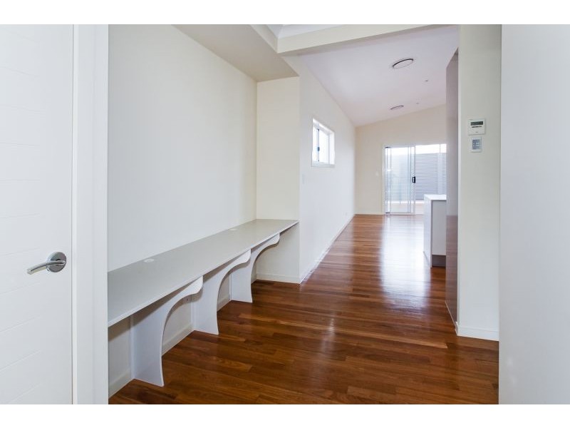 59 Seaville Avenue, Scarborough QLD 4020