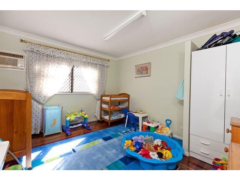 283 Redland Bay Rd, Capalaba QLD 4157