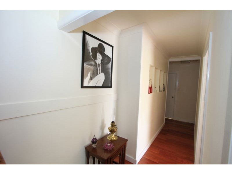 379 Beachmere Road, Beachmere QLD 4510