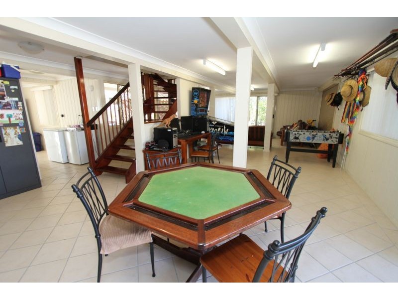 6 Arthur St, Woody Point QLD 4019