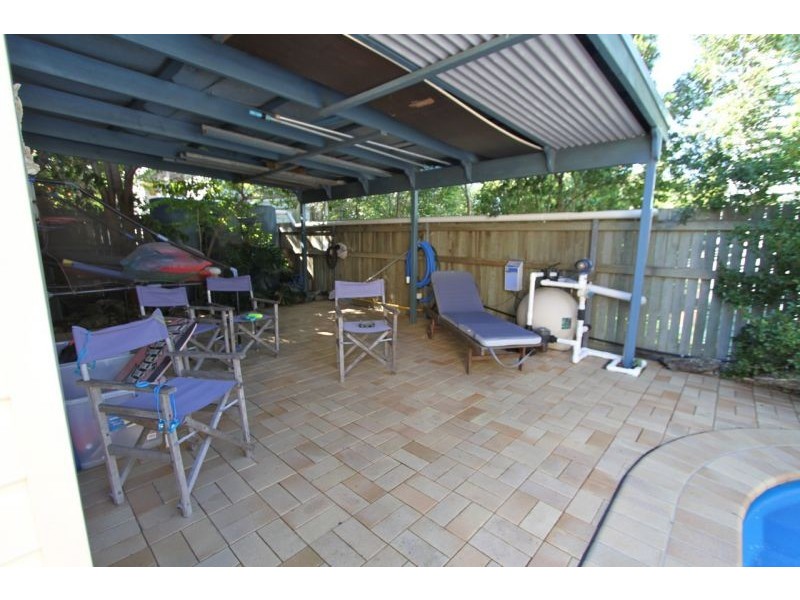 6 Arthur St, Woody Point QLD 4019