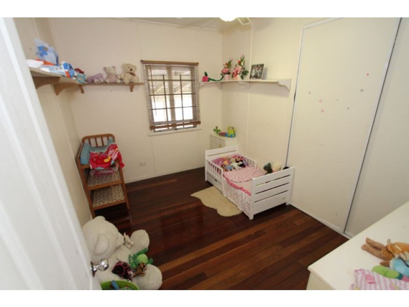 246 MacDonnell Road, Clontarf QLD 4019