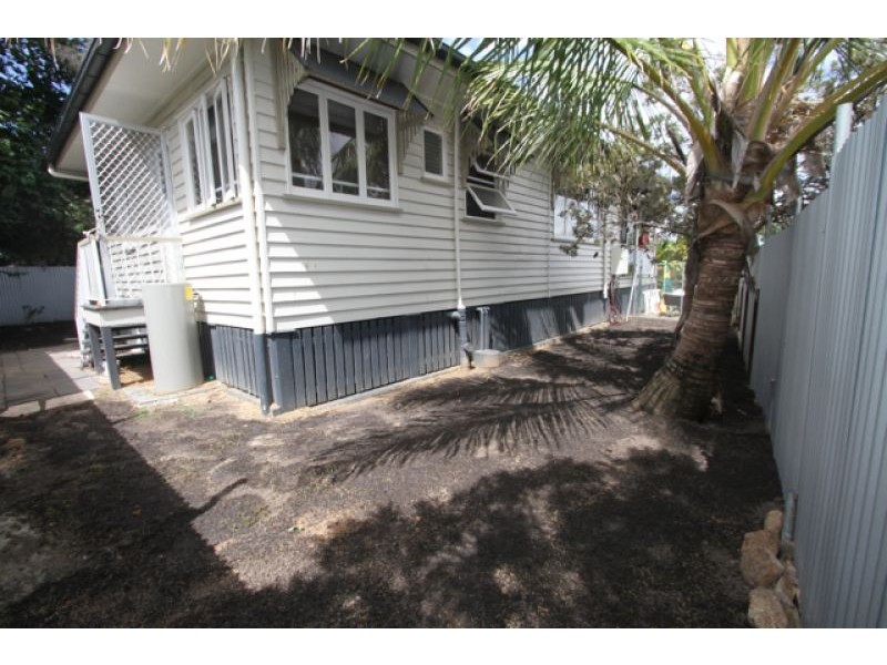 246 MacDonnell Road, Clontarf QLD 4019