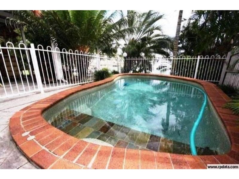 12 Nautilus Court, Newport QLD 4020