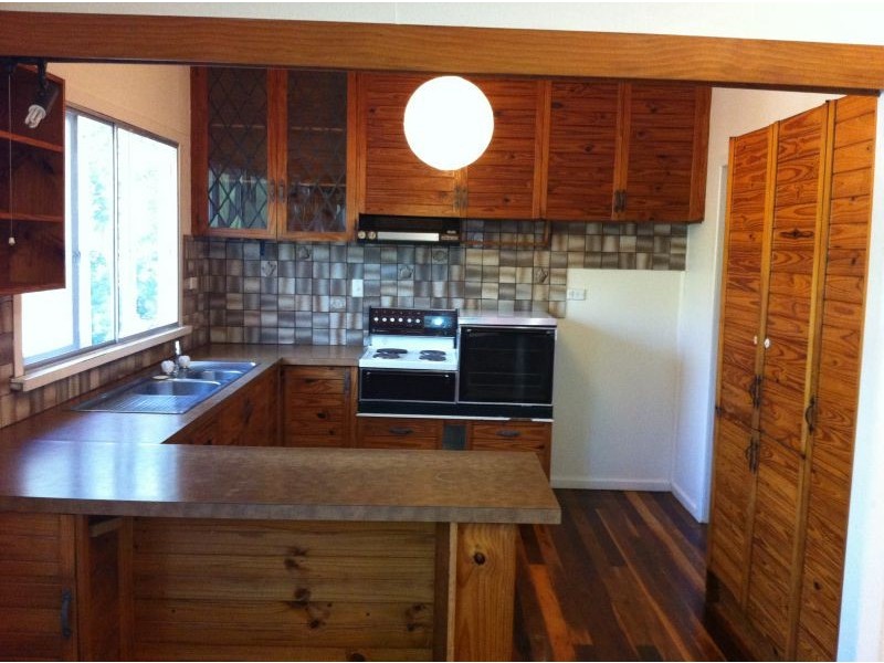 22 Amott Street, Stafford Heights QLD 4053