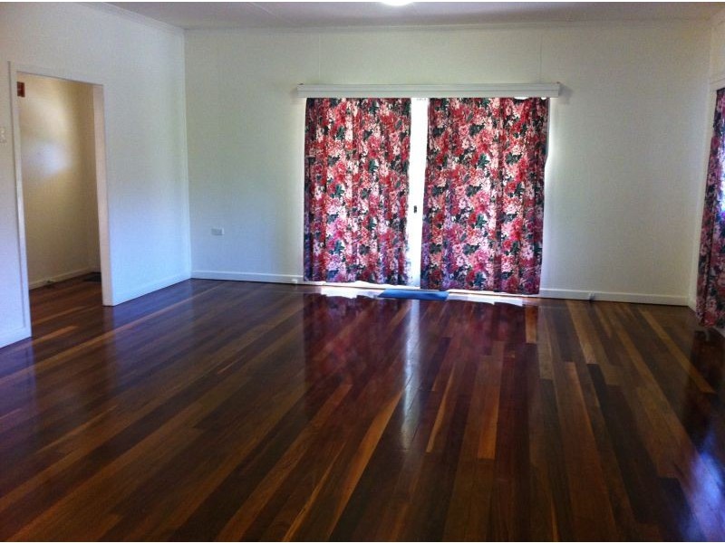 22 Amott Street, Stafford Heights QLD 4053