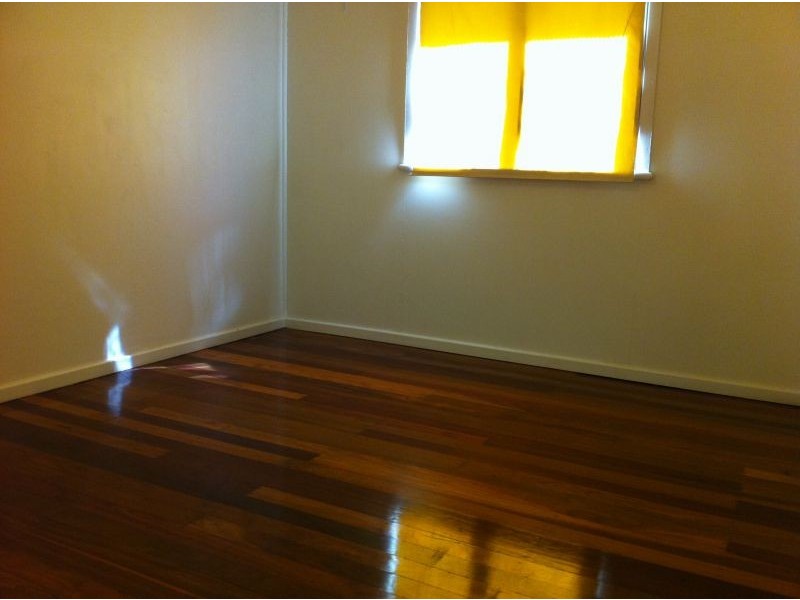 22 Amott Street, Stafford Heights QLD 4053