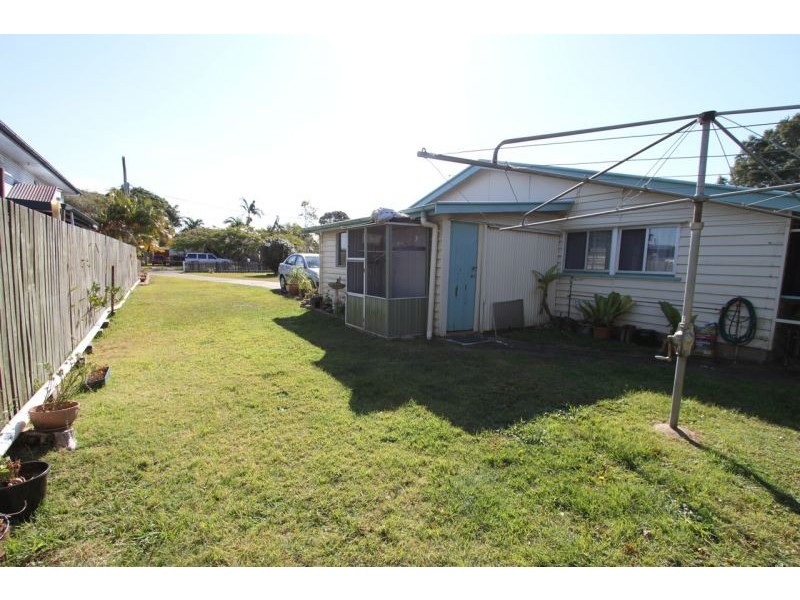 27 Weaber Street, Clontarf QLD 4019